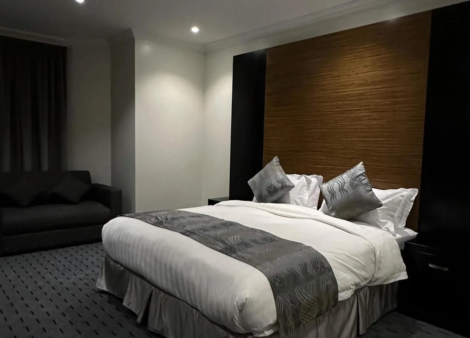 **** Aparthotel Art Suite Rijád Saúdská Arábie